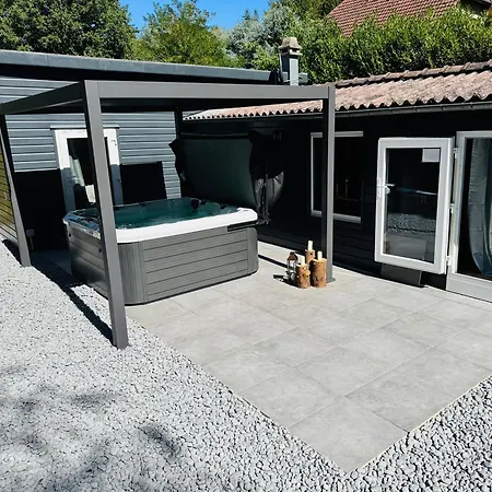 Elegance Sauvage Private Nature Et Chalet